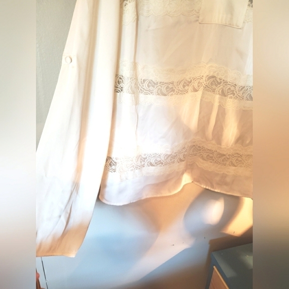 Dana B Ivory Lace Shirt - Picture 5 of 9